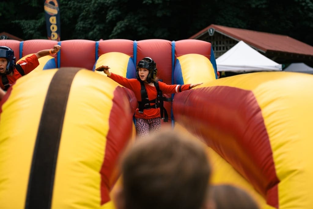 69703782_2098215413612696_2912819860637483008_o