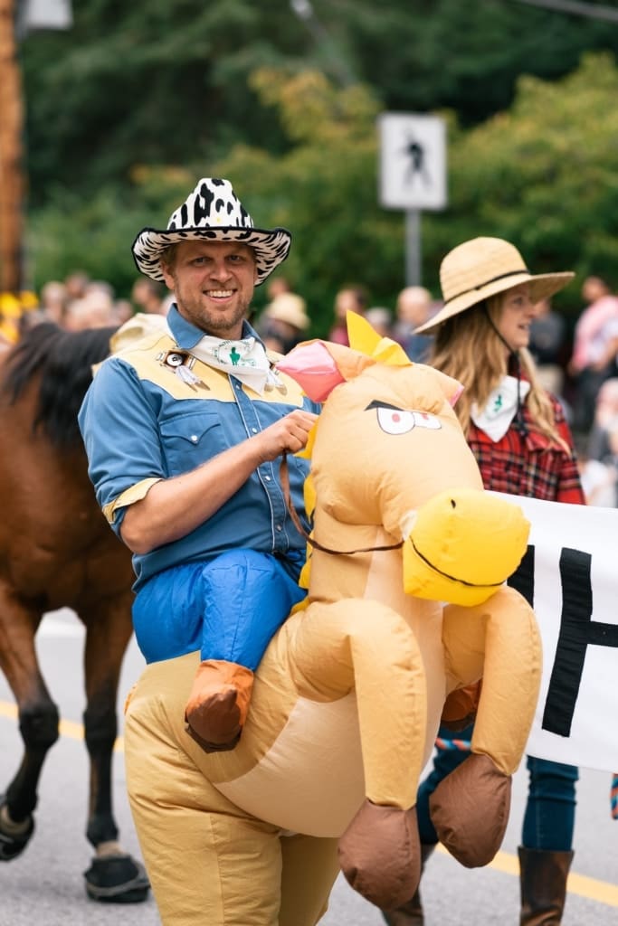 69840860_2098305716936999_53075393367769088_o