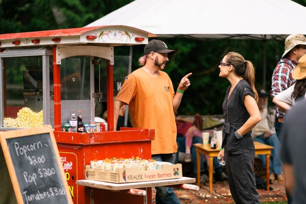 70281743_2098224700278434_954776224947765248_o